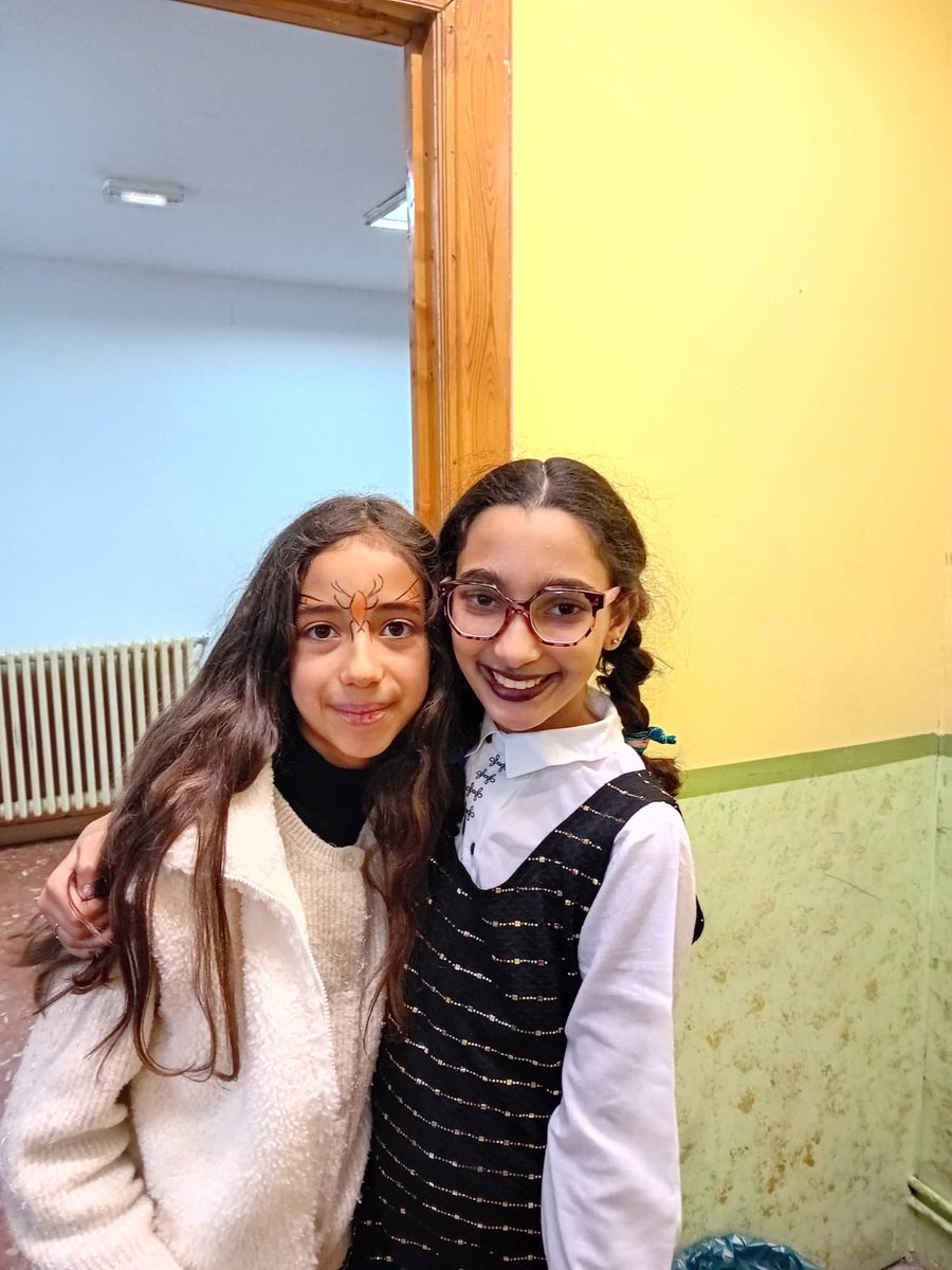 F_Rondilla's tweet image. 👻 ¡Halloween llegó a la Fundación Rondilla! El grupo del programa Pasos de Infancia y Juventud se ha puesto manos a la obra para disfrutar de una tarde terroríficamente divertida 🧙‍♀️🧛‍♂️
#FundaciónRondilla #pasos #Halloween #DiversiónSaludable #Comunidad