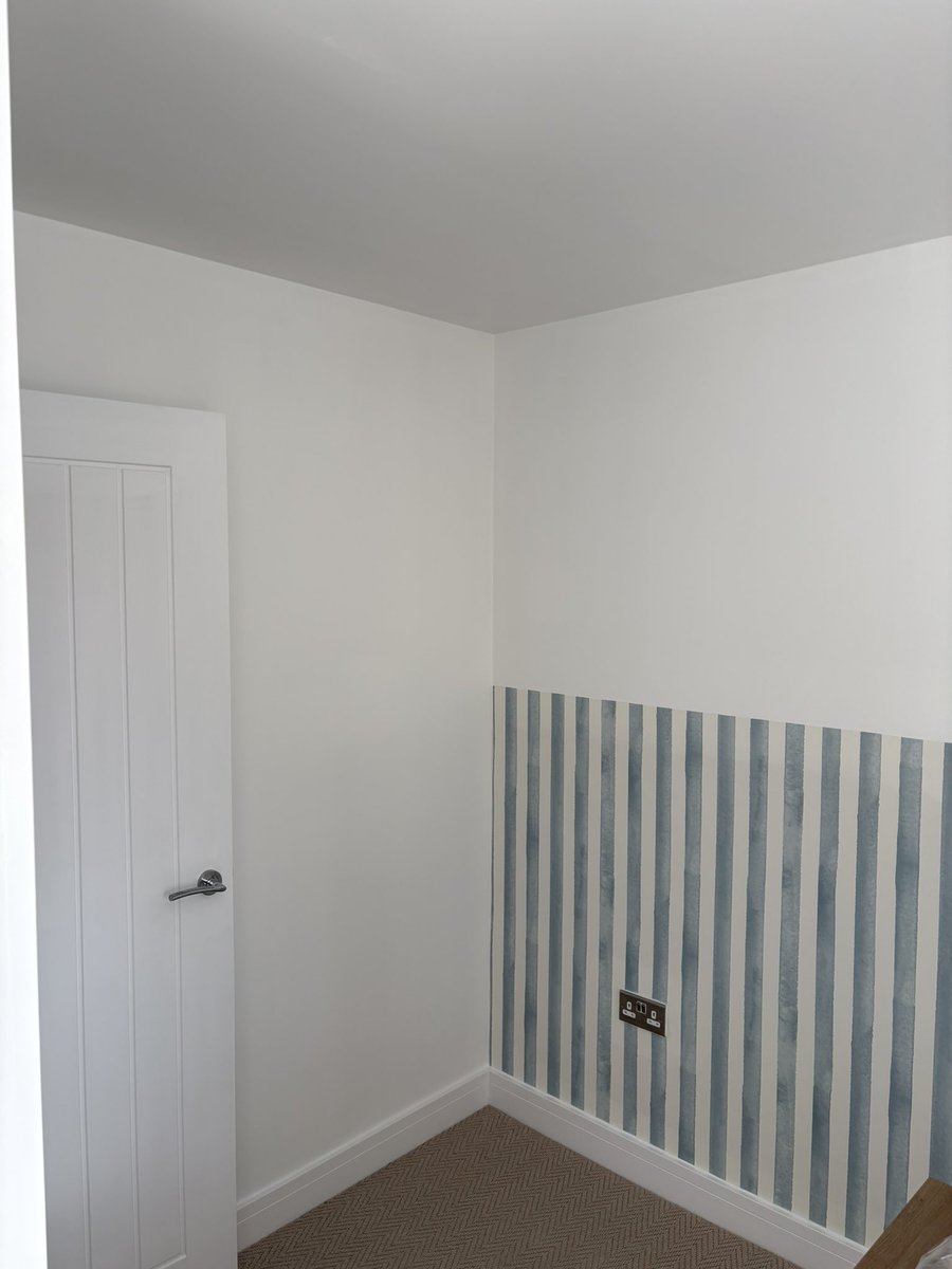 jpplastering_'s tweet photo. Two bedrooms completed today. Feature walls in both rooms and another happy customer. https://t.co/oDOFuFoBEP