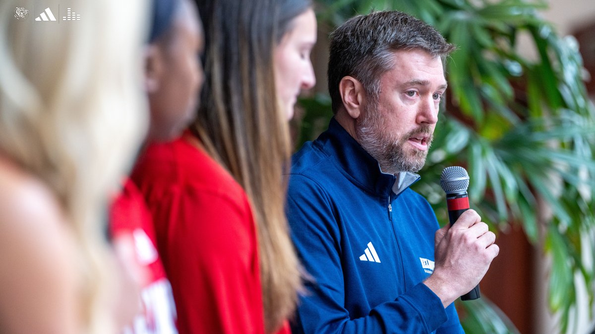 BelmontWBB's tweet image. You know tipoff is right around the corner when @GoBelmontBruins hosts its annual 𝙩𝙞𝙥𝙤𝙛𝙛 𝙡𝙪𝙣𝙘𝙝𝙚𝙤𝙣 presented by H.G. Hill Realty 🐻🏀

#ItsBruinTime | #Splashville