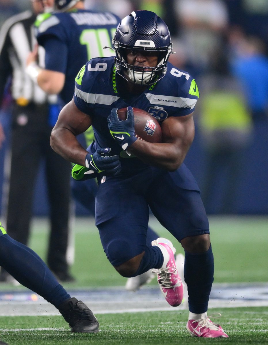 Underdog's tweet image. Zach Charbonnet has 2 carries of 10+ yards this season.

Kenneth Walker has at least one 10+ yard carry every game since Week 1, and 14 total on the season.