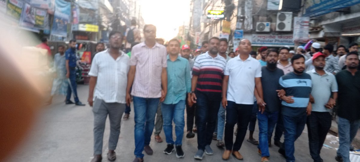 ৩০ ১০ ২০২৫ বাংলাদেশ জাতীয়তাবাদী যুবদলের ৪৭তম প্রতিষ্ঠাবার্ষিকী উপলক্ষে কক্সবাজার পৌর ও সদর উপজেলা যুবদলের যৌথ উদ্যোগে বিশাল সমাবেশ ও গণমিছিলে। প্রধান অতিথি হিসেবে উপস্থিত ছিলেন বিএনপির জাতীয় নির্বাহী কমিটির মৎস্যজীবী বিষয়ক সম্পাদক Lutfur Rahman কাজল ভাই ❤️