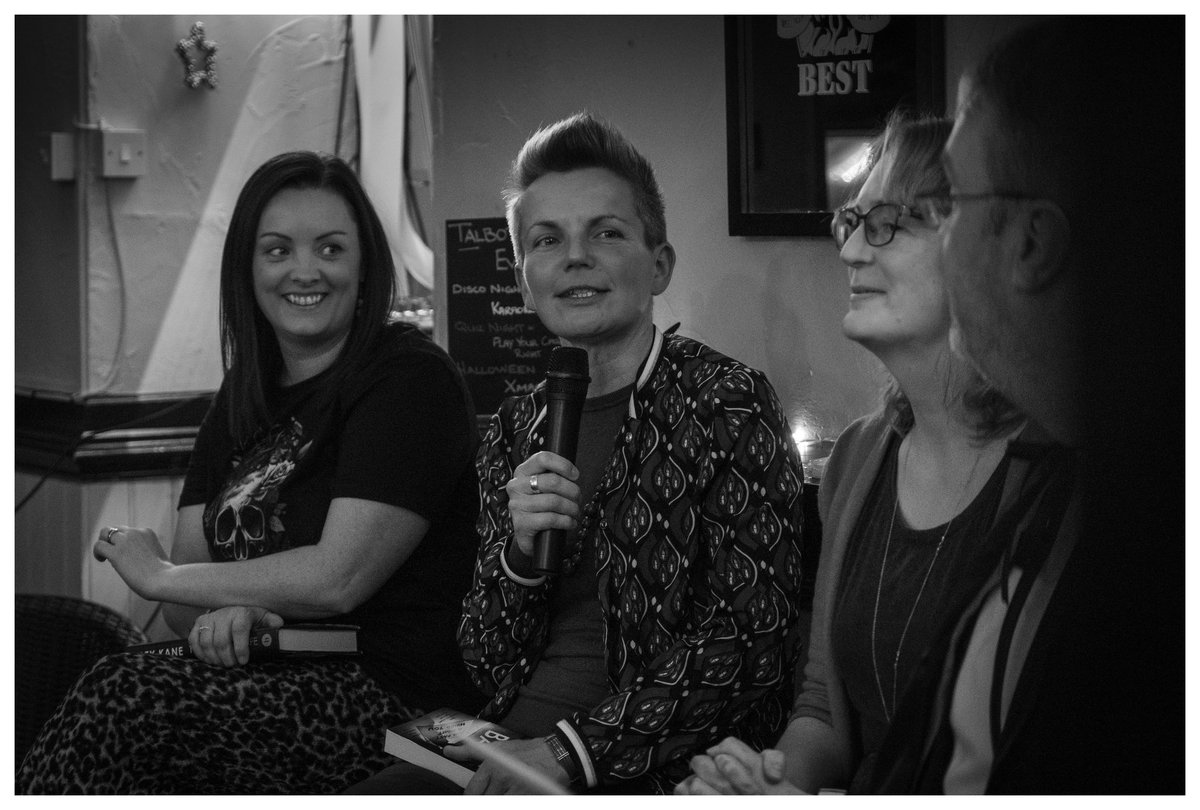 📚🕷Suzy A #CrowMoon 🖤❤️📚 tweet media