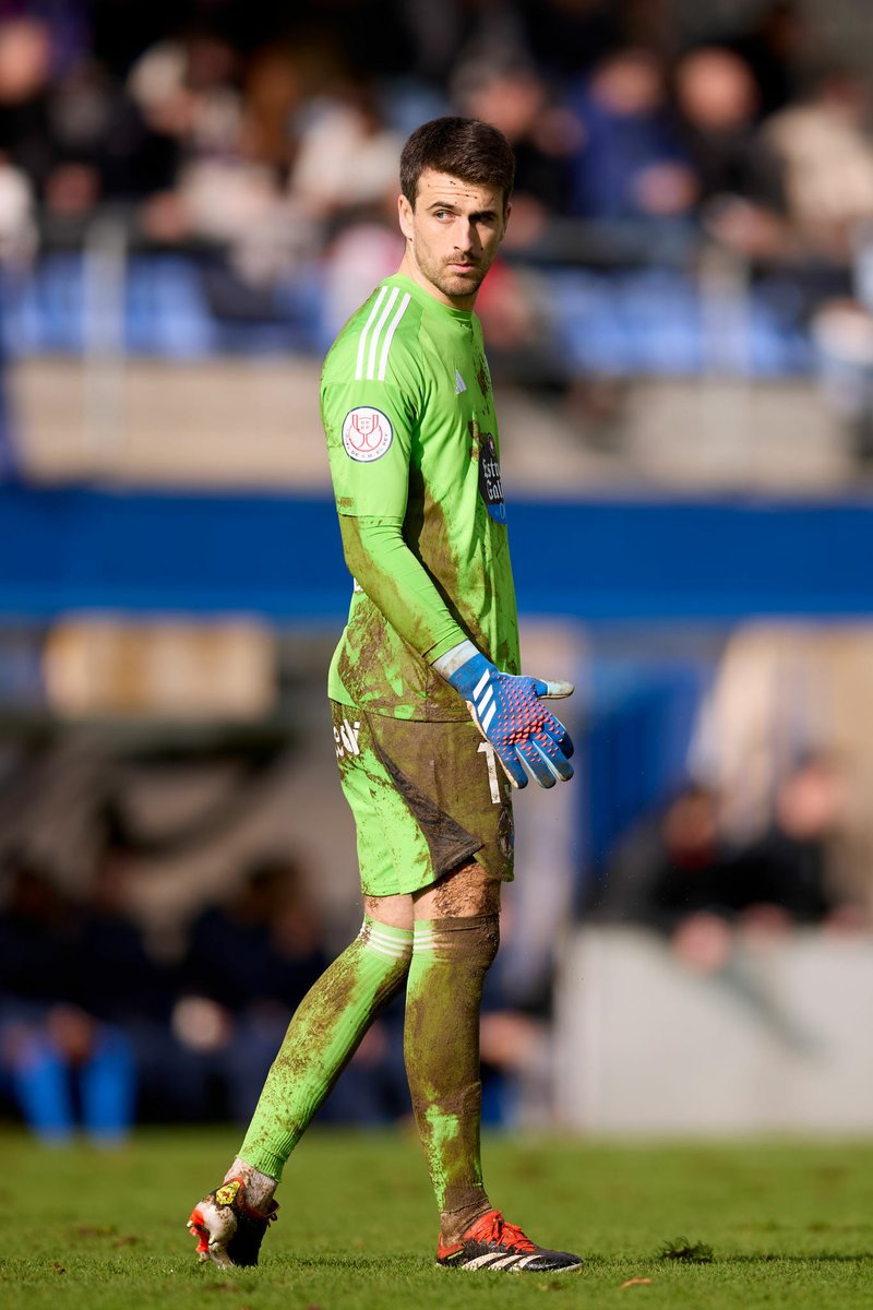 13 partidos de Radu, ninguna portería a 0.
1 partido de Iván Villar, 1 portería a 0.

EL GUARDIÁN DE ALDÁN.

Hay debate.