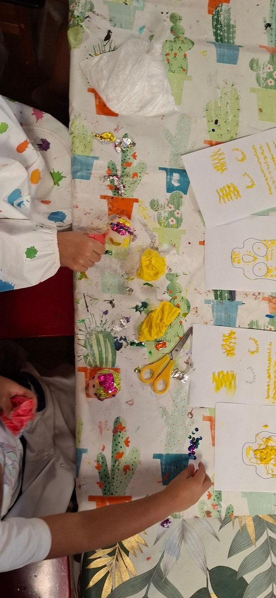 Esta semana vivimos "Calaquitas de azúcar" donde aprendieron a hacer su propia calaverita dulce para su altar, impartido por Xóchitl Córdoba.
¡Muchas gracias a quienes participaron! 
#FAHHOPorMéxico #FAHHporlainfancia #FAHHO #BScanteras @fundacionahho