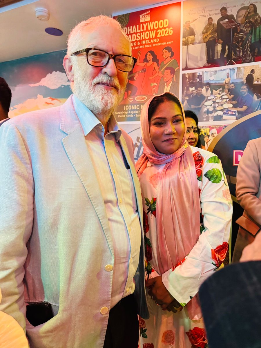 chefbangla's tweet image. 🎬 Dhallywood Night UK Debut! 🇧🇩🎉 Launched by Jeremy Corbyn MP, East London lit up with Bangladeshi music, dance &amp;amp; food! 💃🍢 Culinary highlights: Pach Bhai &amp;amp; Chotpoti Lounge 🍽️✨ #DhallywoodNight