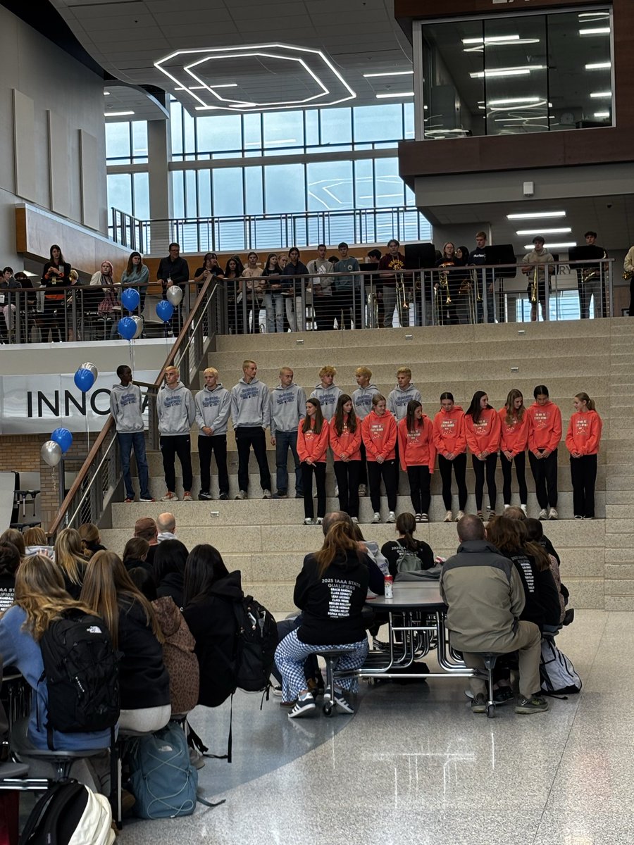 ohsoffice's tweet image. Great state send off for both Cross Country teams at OHS!!