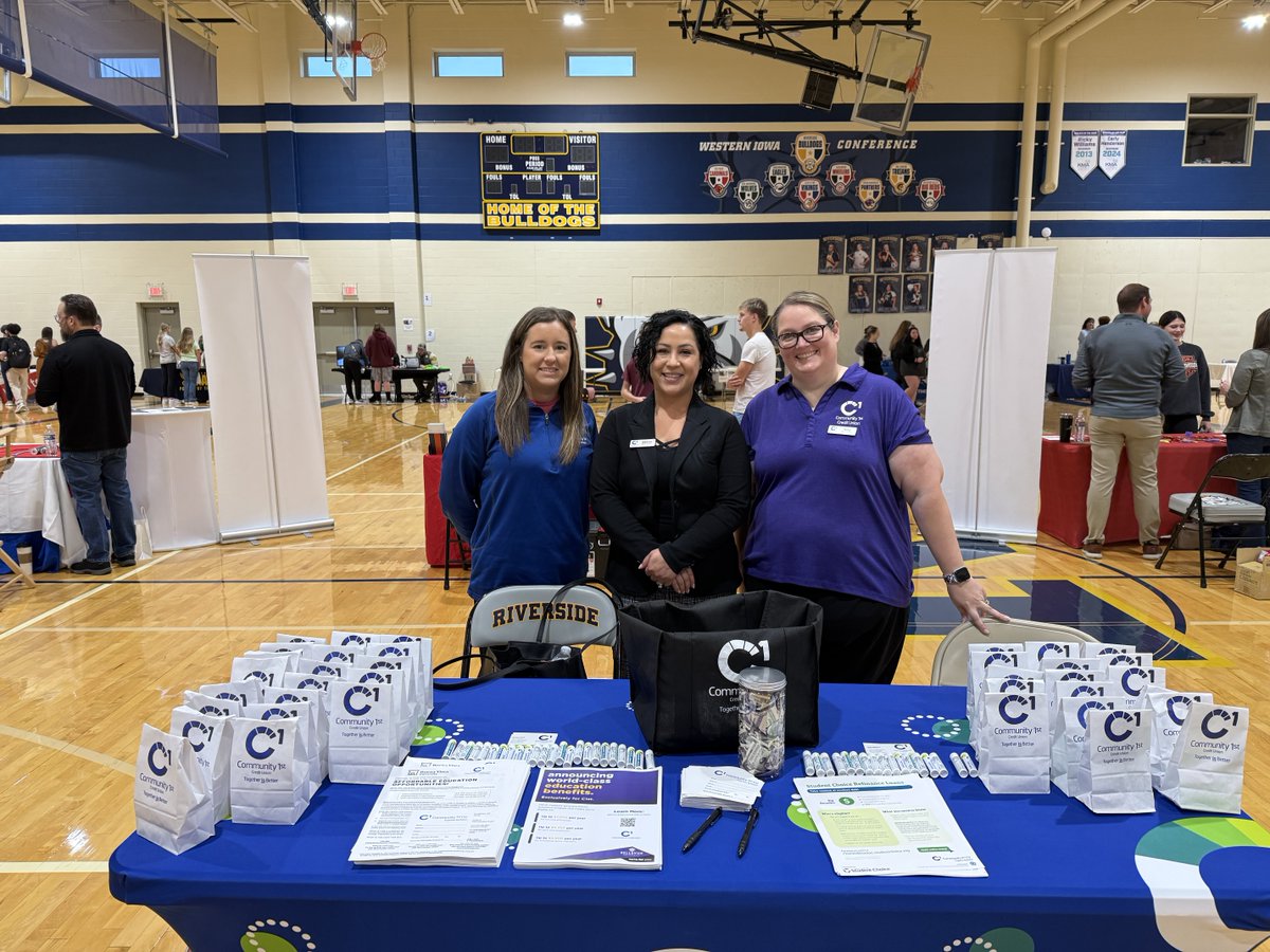 Community1stCU's tweet image. C1st staff, Merissa, Kelly, and Megan, from the Madden Region, attended Riverside High School’s iJAG Career Fair, where they connected with students and shared insights on continuing education and ways C1st can help support their goals. 🎓💡
#c1stcu #CareerFair #iJAG