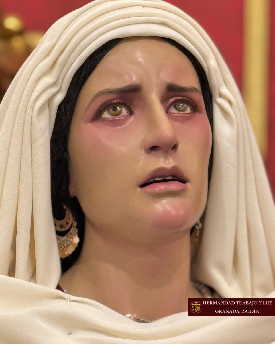 HdadTrabajoyLuz's tweet photo. #Actualidad • Las imágenes que acompañan en el paso de misterio al Santísimo Cristo del #Trabajo; la mujer #Verónica, San Juan #Evangelista y María #Magdalena, lucen ataviadas para los fieles #difuntos por su #vestidor D. Alejandro Pérez Cuadros.

#TrabajoyLuz #Zaidin #Granada https://t.co/1DG2ttNoQD