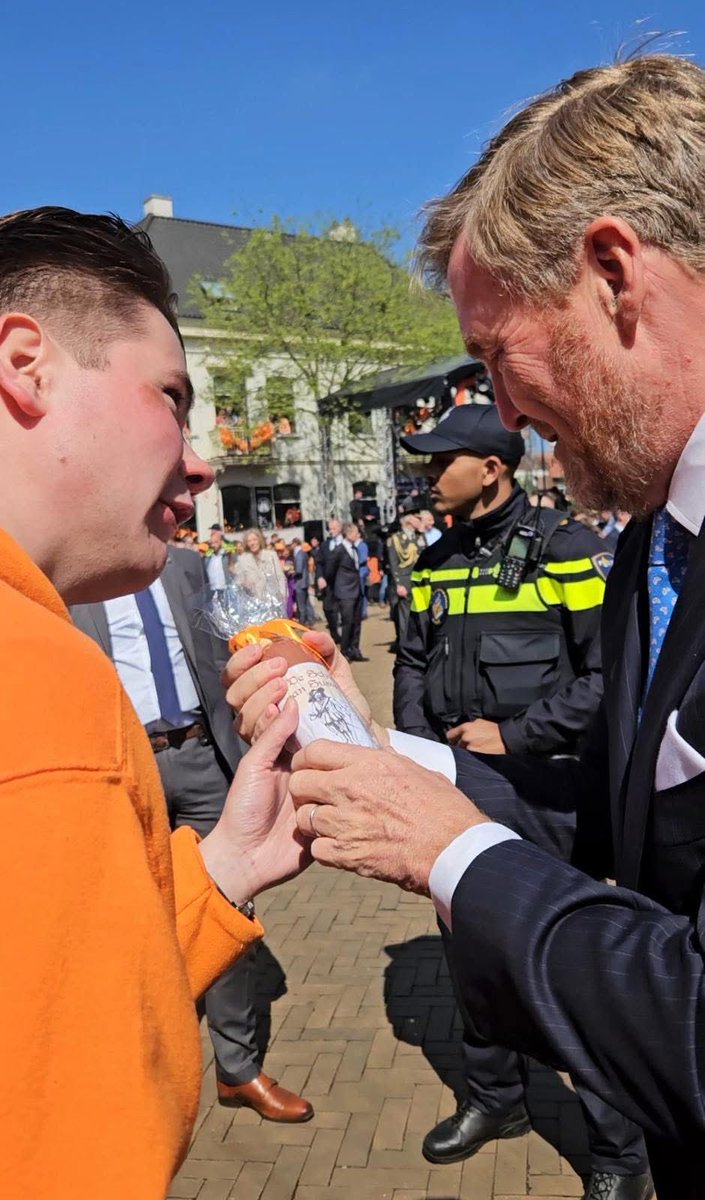 12,5 jaar Koning Willem-Alexander. 
Een blijvend element in ons staatsbestel.

Fijne momenten. <a href="/koninklijkhuis/">Koninklijk Huis</a> Van harte gefeliciteerd!