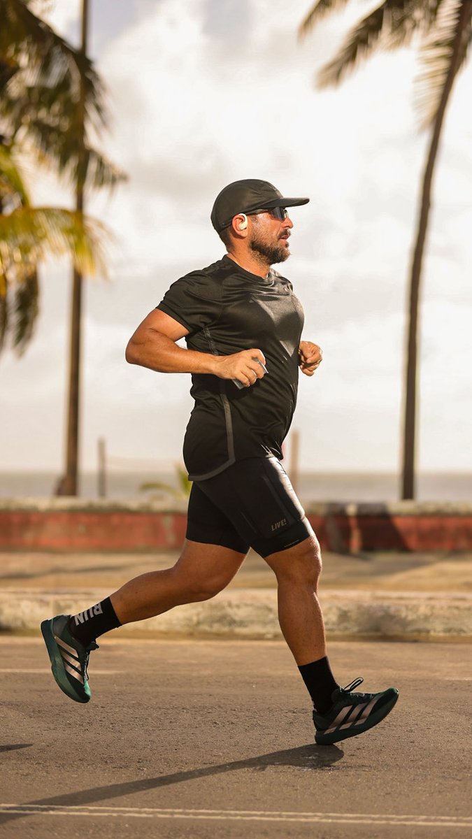 Que privilégio é correr na orla mais bonita do Brasil ☀️🌴