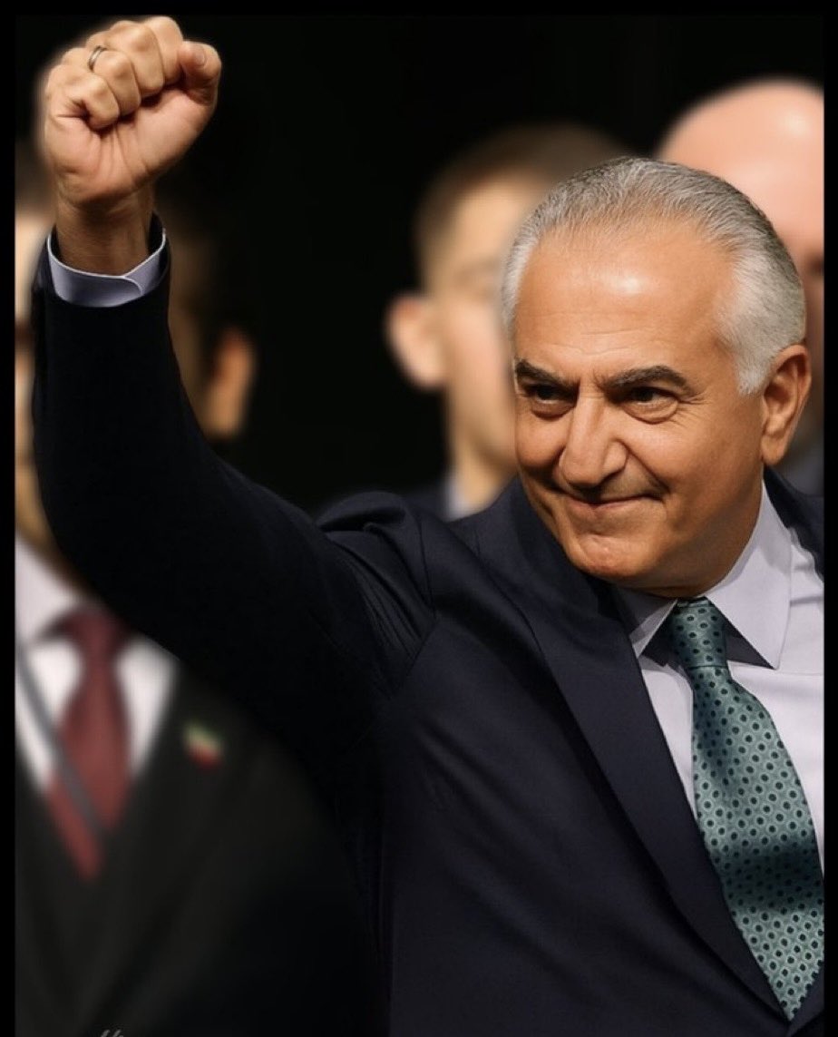 ام آی سیکس (@mi6_zero) on Twitter photo آبان، ماه شاهان
#شاهزاده_رضا_پهلوی تولدت مبارک آبان، ماه شاهان
#شاهزاده_رضا_پهلوی تولدت مبارک