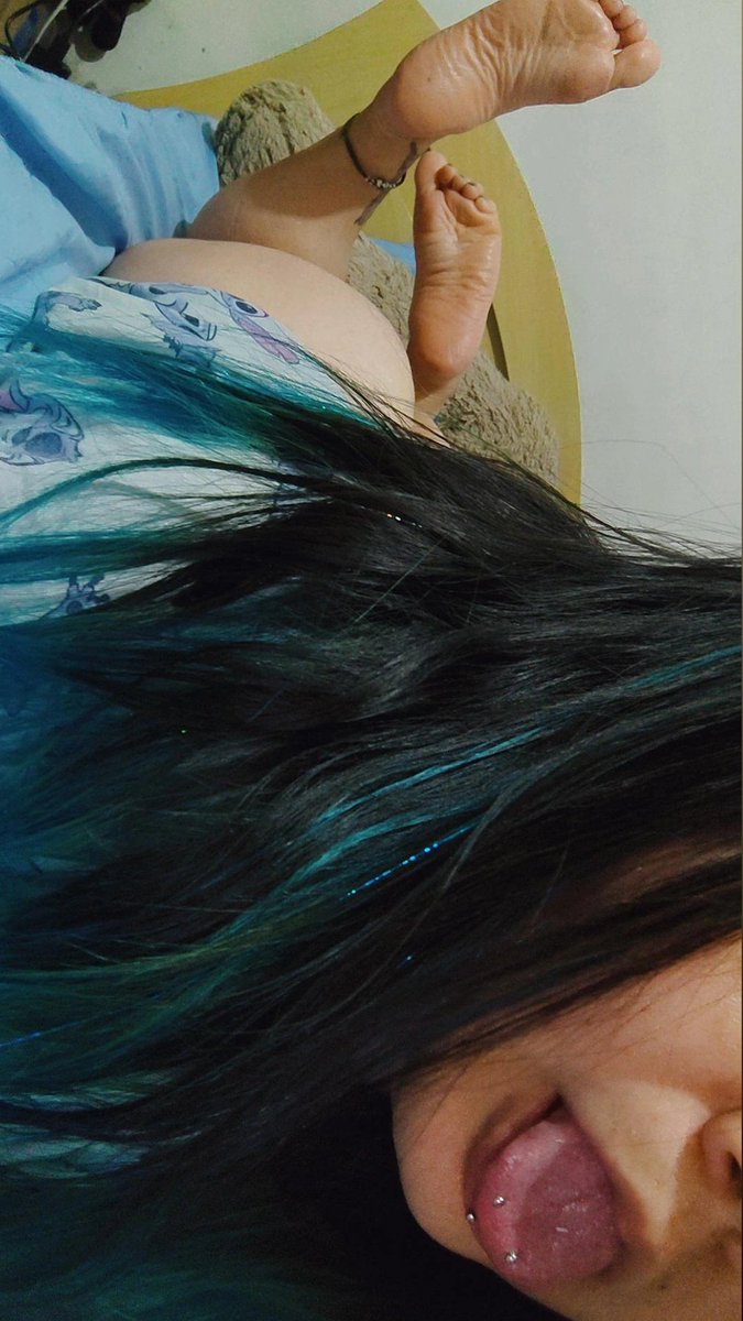 goddesstrixiee_'s tweet photo. Vem aqui amor..
https://t.co/D8OxuEab1V

#feetfetısh #feetِ #feetmale #fetiche #podo #bdsmِ #privacy https://t.co/ivVrwmL3V9