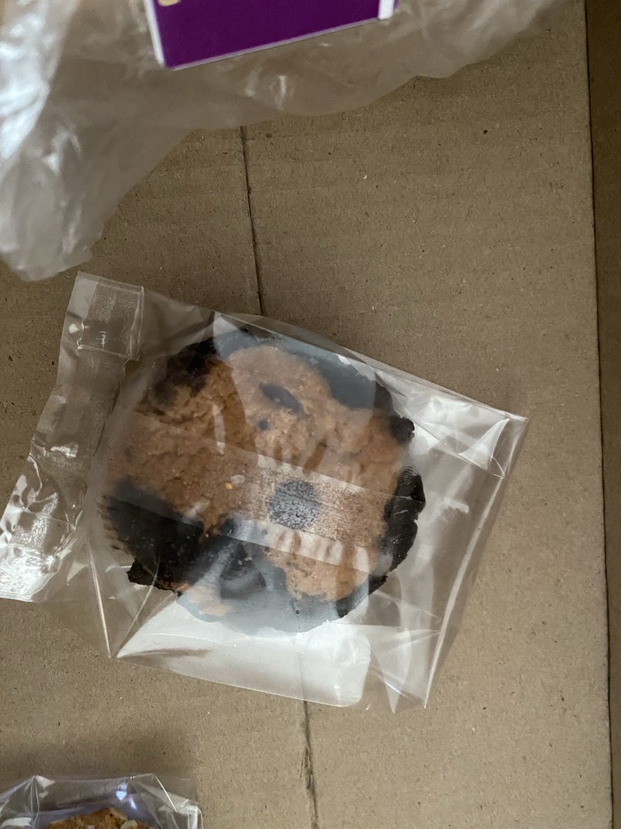 Have a function? Or need a promotional item? Coffee shop, bnb.
Cookie singles or duos. Can be provided with your own sticker design. Minimum order required.