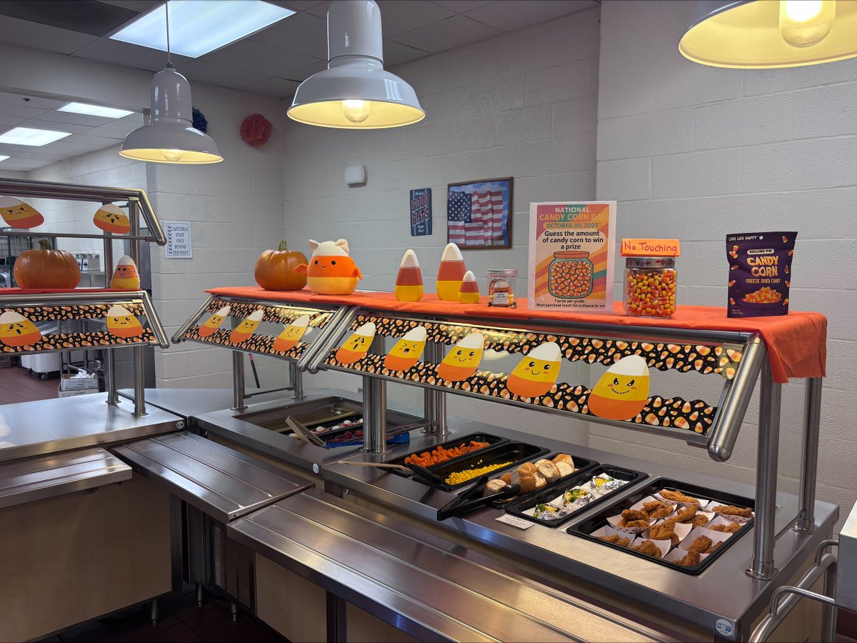 🥳Happy National Candy Corn Day! 🦇 Marvin Ridge Middle School celebrated with some cute decorations and a guessing game! 🎈
#loveservingtheu #teamucps #nationalcandycornday 
<a href="/AGHoulihan/">Andrew G. Houlihan</a> <a href="/UCPSNC/">Union County Public Schools</a> <a href="/coolonmoore/">Colon Moore</a>