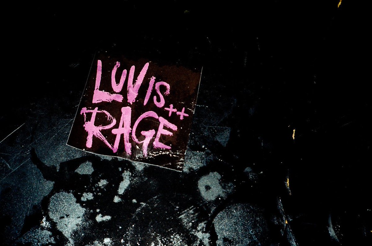 WxLLxxM's tweet photo. When I say life changing I mean it wholeheartedly. 

I saw Uzi perform “Luv Is Rage” at SOBs 10 years ago, and that’s when everybody knew this kid was a superstar no questions asked. 

@LILUZIVERT https://t.co/3MqzJFM1pE