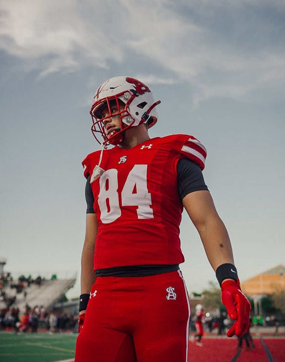 Last home game tomorrow - Senior night! 4 years went by in a blink! Let’s go #84! <a href="/jajuppe/">John Juppe</a>