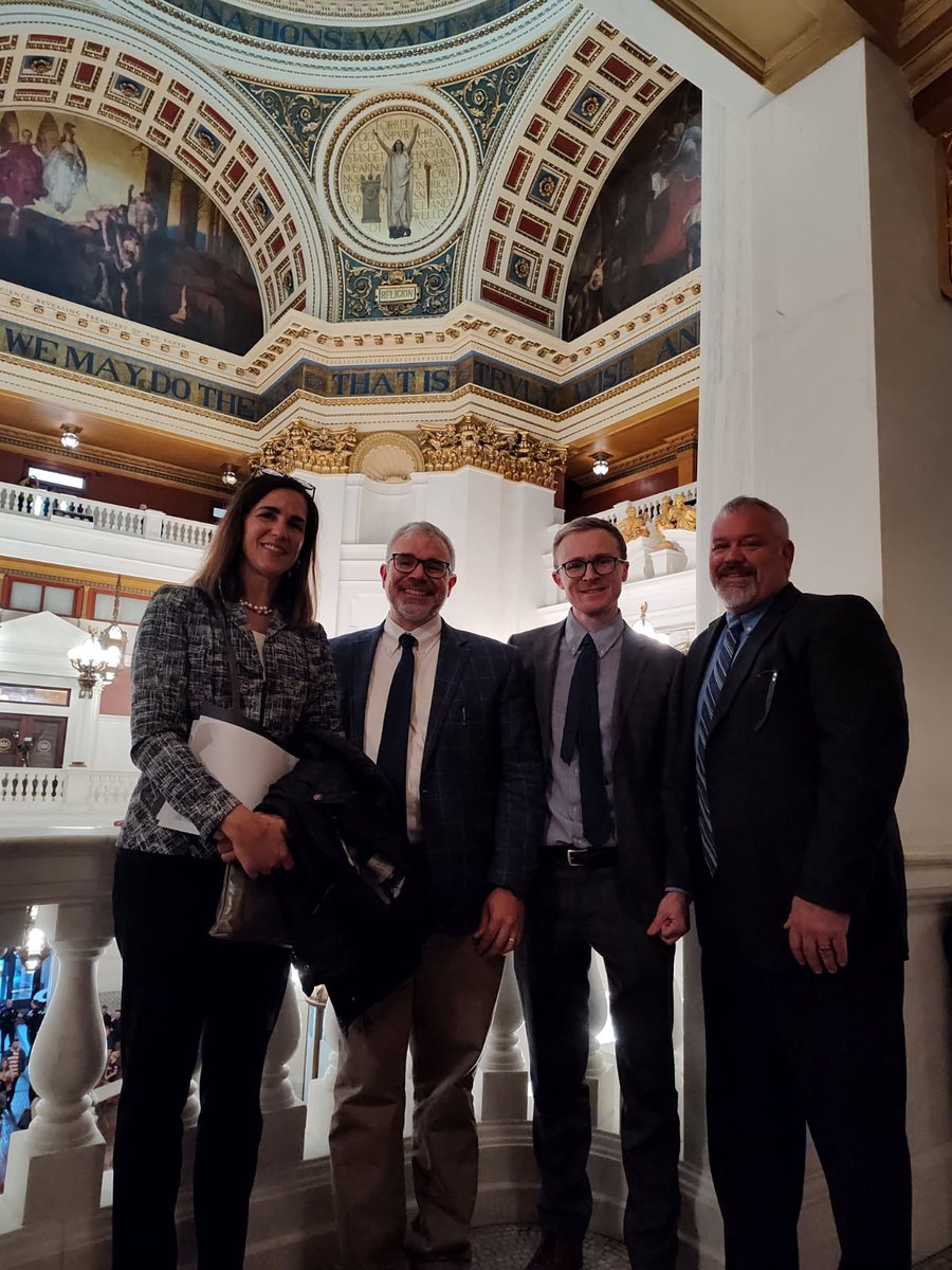 PAChapterACP's tweet image. Twenty students, residents, and physicians from across the Commonwealth gathered in Harrisburg for PA-ACP Leadership Day on October 27–28 to advocate for our patients and internal medicine physicians in Pennsylvania!