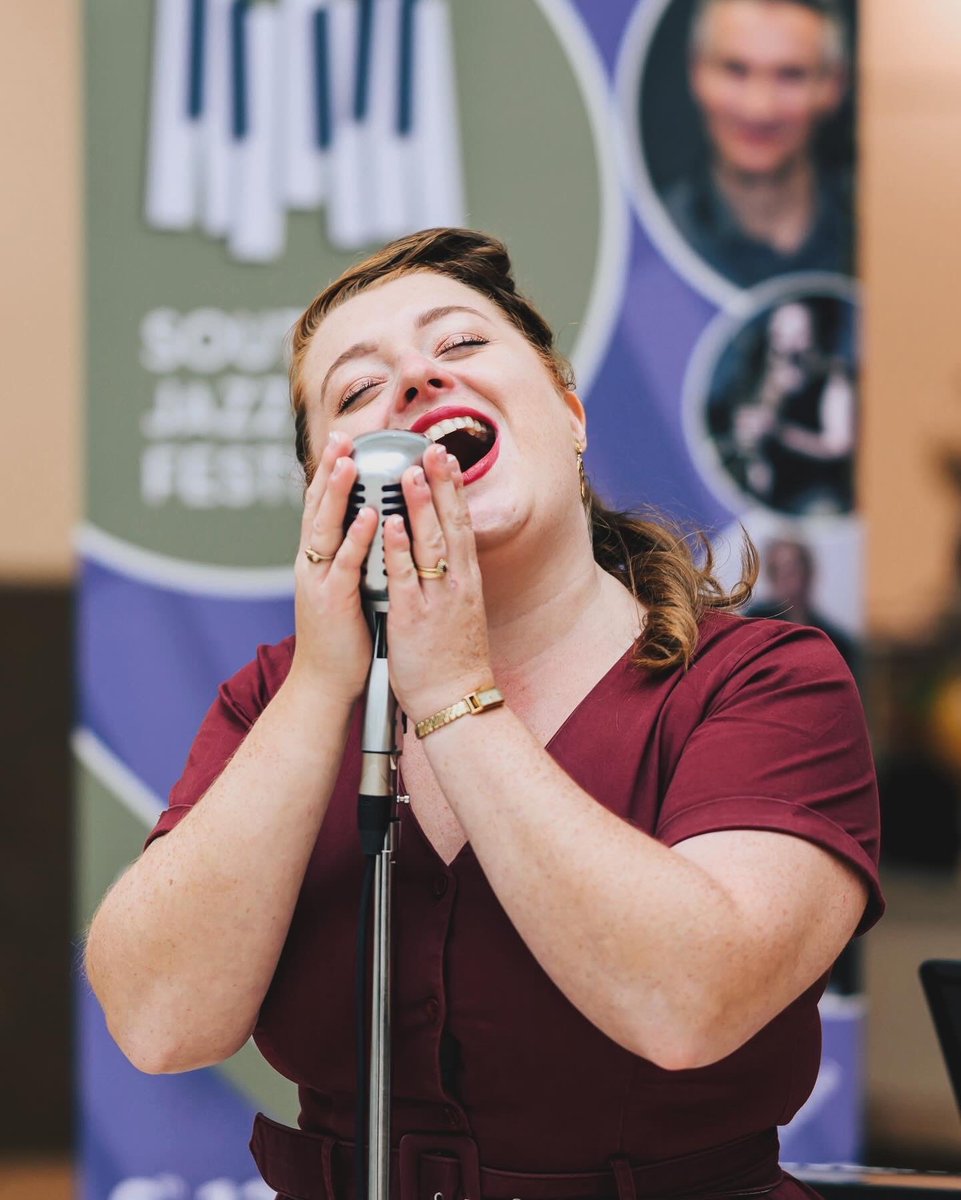 rubythejazzdiva's tweet image. …these lovely snaps are just in!
A massive shout out to Jon Webber who joined us at our performance during Southend Jazz Festival and captured these shots of us! We had so much fun performing as part of the festival as a duo!

P.s. did you see me in the paper?
📸: @jonwebber1