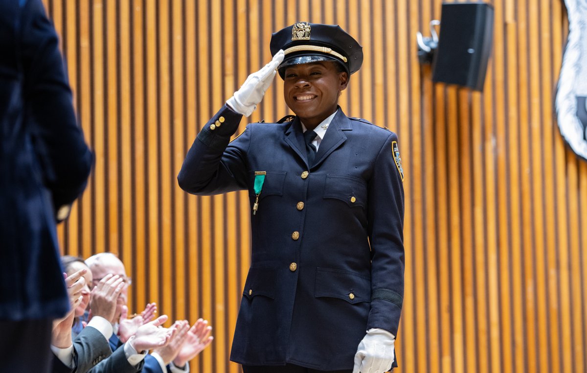 NYPD1stDep's tweet image. Congratulations to the NYPD’s newly promoted members! Your hard work, leadership, and dedication keep NYC safe and strong. Thank you to the families and loved ones who make this service possible.