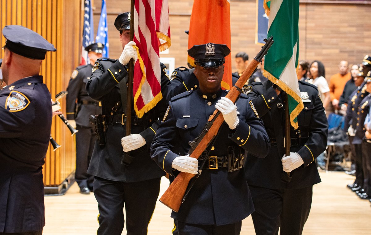 NYPD1stDep's tweet image. Congratulations to the NYPD’s newly promoted members! Your hard work, leadership, and dedication keep NYC safe and strong. Thank you to the families and loved ones who make this service possible.