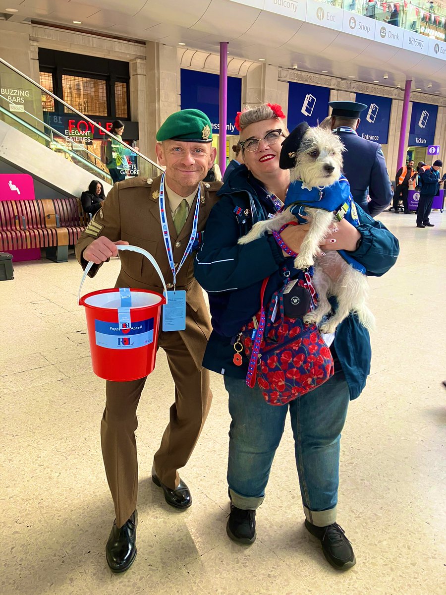 An incredible <a href="/LondonPoppy/">London Poppy Appeal</a> Day launch 🇬🇧🌺

Proud that three of our <a href="/ArmyInstrSchool/">🇬🇧 The Army Instructor School</a> team volunteered alongside veterans, serving personnel &amp; supporters.

Thank you <a href="/PoppyLegion/">Royal British Legion</a>, <a href="/RobbieRinder/">Rob Rinder</a> &amp; <a href="/jason_carl_fox/">Jason Fox</a> for leading with purpose.

Every poppy tells a story. #LondonPoppyDay