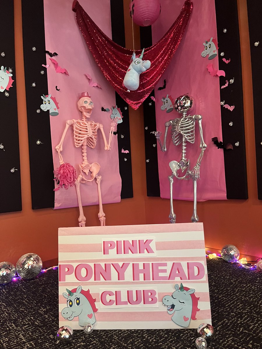 DaronNefcy's tweet image. So excited to see some #starvstheforcesofevil Halloween love at Disney TVA last night!🦄 🎃