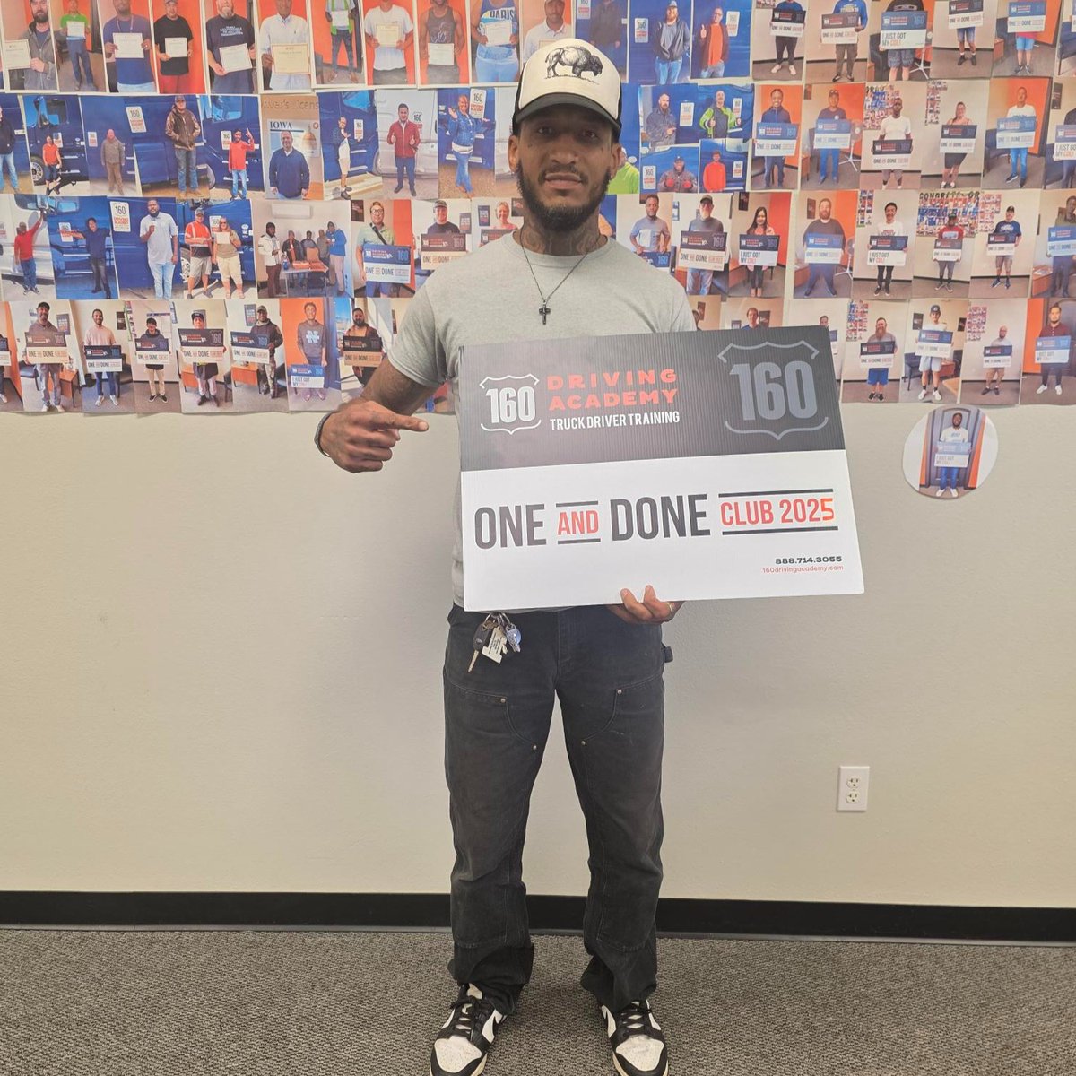 160Driving's tweet image. Proud of our Des Moines graduates! New drivers ready to hit the road and drive toward new opportunities. 🚛✨
#160drivingacademy #cdl
