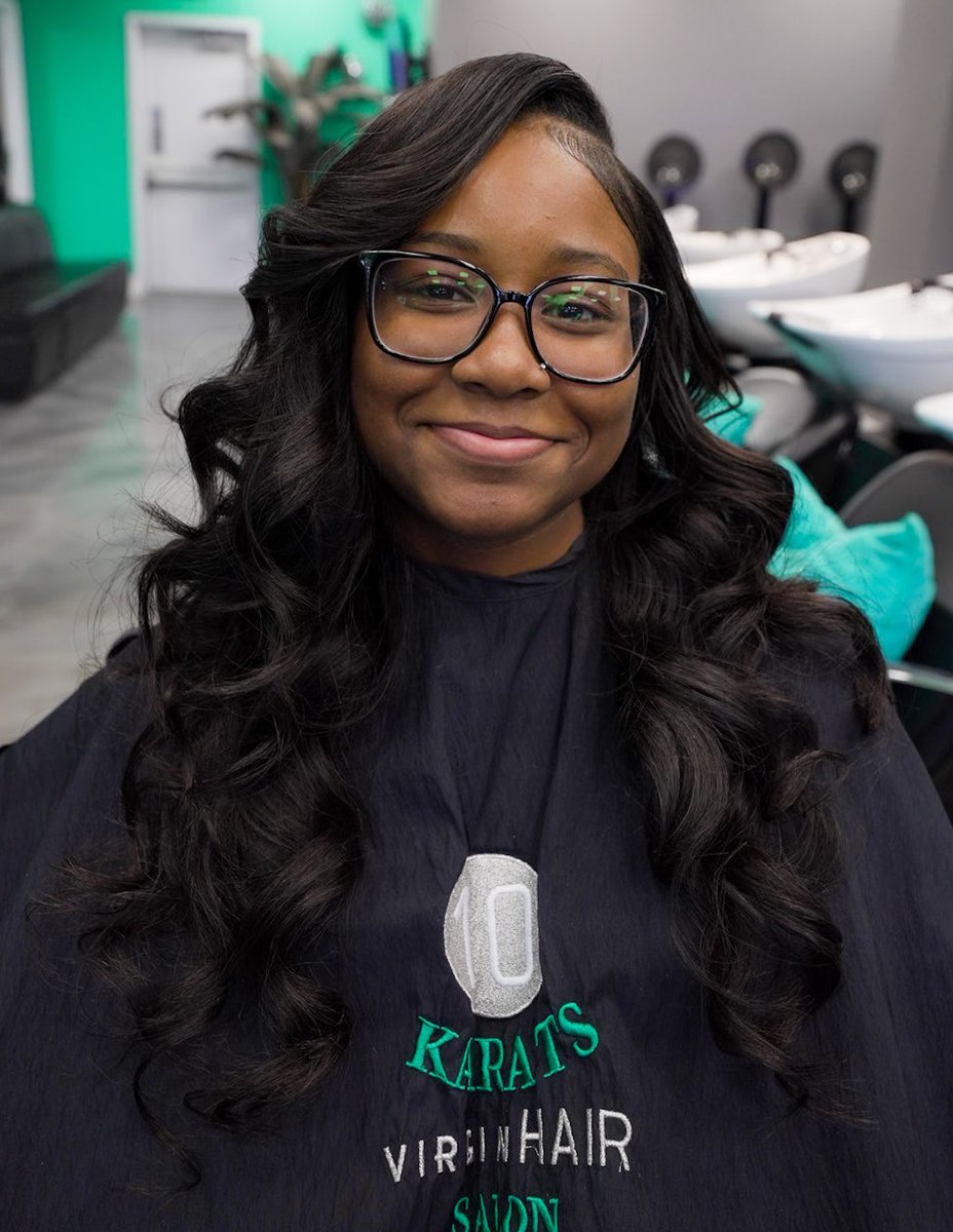 TenKVirginHair's tweet image. Timeless style starts with a seamless sew-in. Natural, full, and fabulous — just the way you like it. 💖

Styled by @connie_salon10 
-
#Salon10 #TraditionalSewin #MemphisStylist #Explore