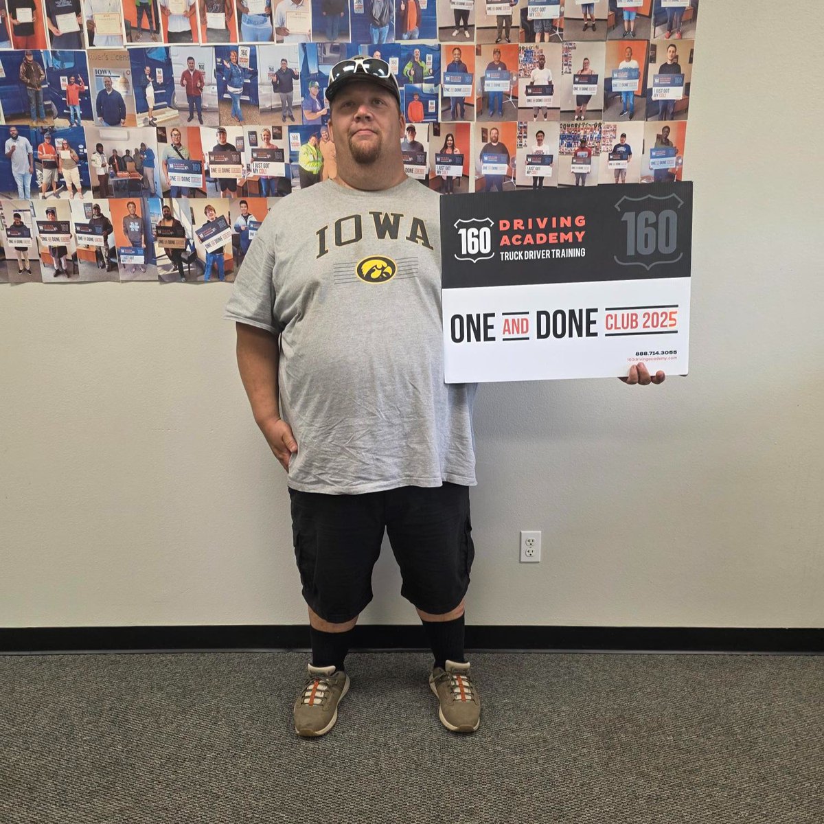 160Driving's tweet image. Proud of our Des Moines graduates! New drivers ready to hit the road and drive toward new opportunities. 🚛✨
#160drivingacademy #cdl