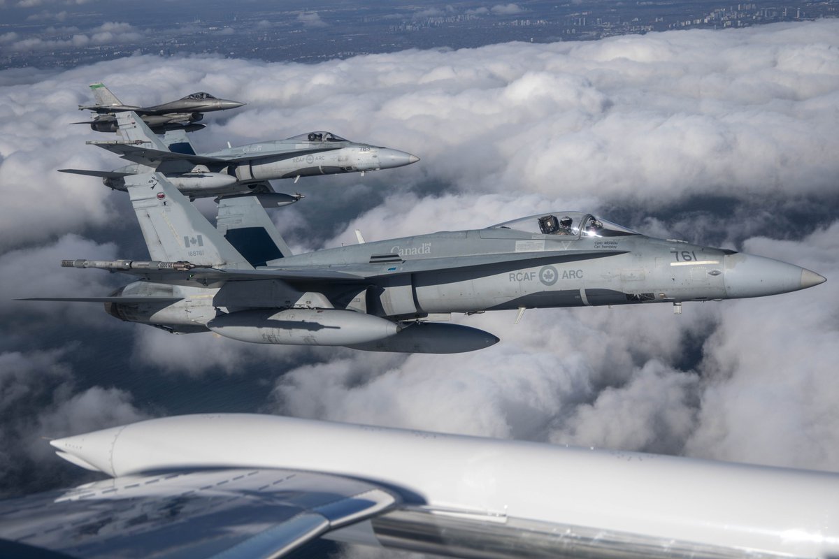 1stAF's tweet image. AFNORTH members &amp;amp; interagency partners participated with @DEFENSAmx and @RCAF #CANR counterparts in Exercise AMALGAM EAGLE 25, a live-fly air defense exercise Oct 28-29. This year marked #NORAD’s Canadian Region and therefore Canada’s inaugural participation, enhancing readiness…