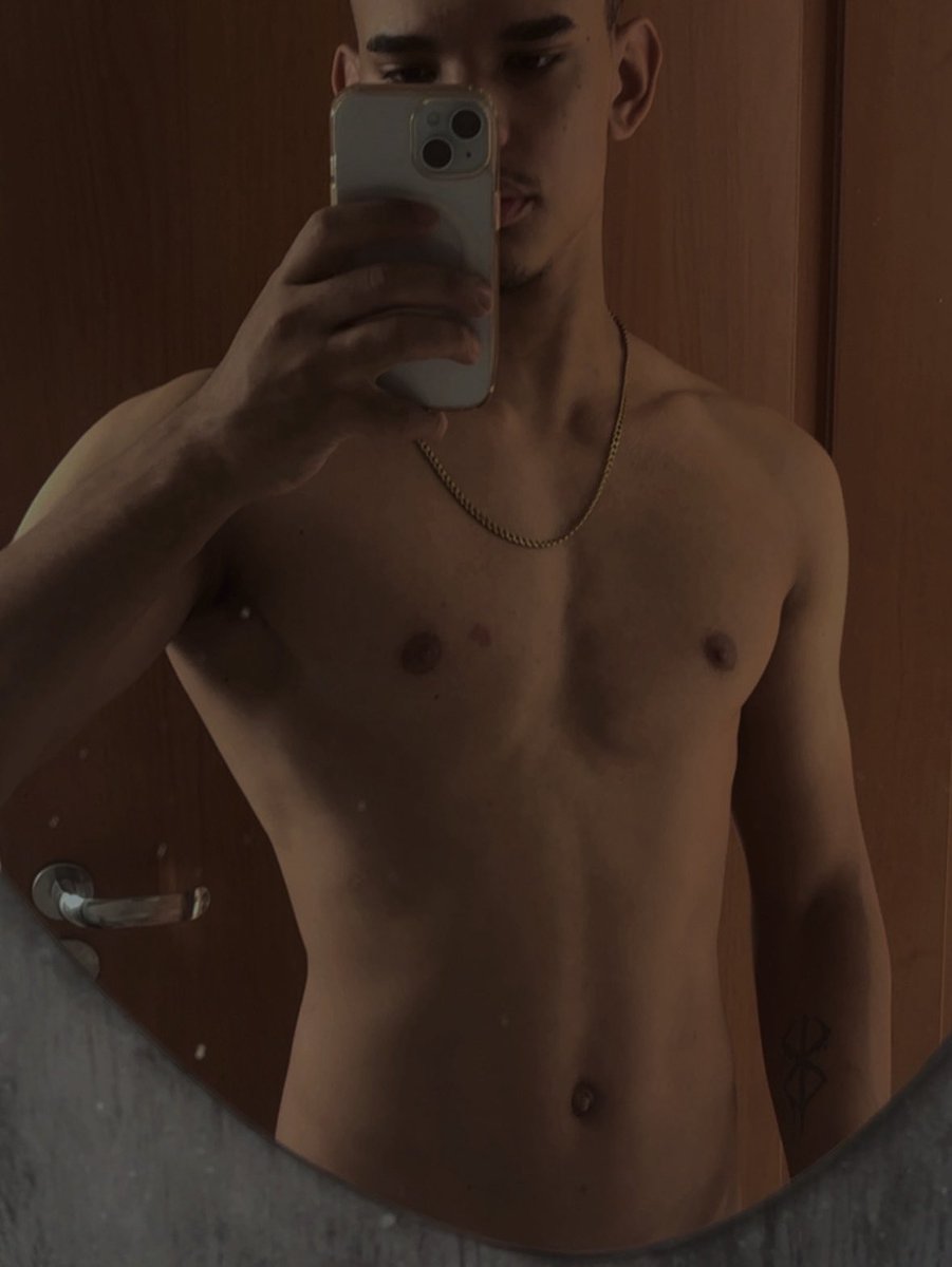 rugle🍁🍁 tweet media