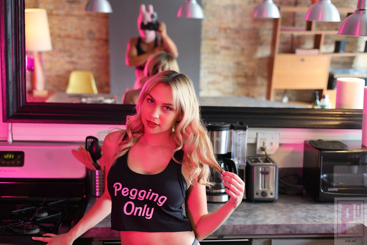 ℙ𝕖𝕘𝕘𝕚𝕟𝕘𝕆𝕟𝕝𝕪:                                

w/ <a href="/tiffstreatsxoxo/">Goddess Tiff (Houston Nov 26th-Dec 2nd)</a>