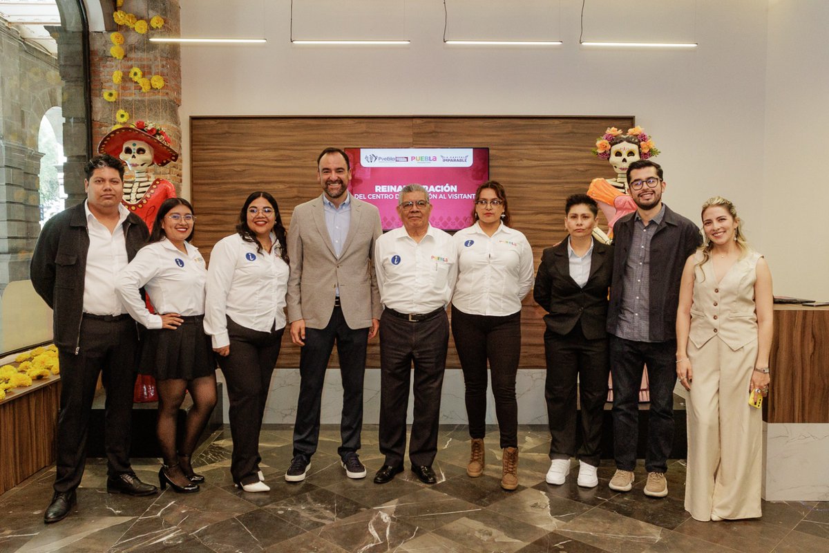 Hoy inauguramos el nuevo Centro de Atención al Visitante de la Capital, ubicado en el Zócalo, junto con nuestro alcalde <a href="/pepechedrauimx/">Pepe Chedraui 🇲🇽</a> y <a href="/carlalopezmalo/">Carla López-Malo</a>, Secretaria de Desarrollo Turístico. 

Este espacio recibe a más de 50 mil turistas al año, y era imperativo dignificar y