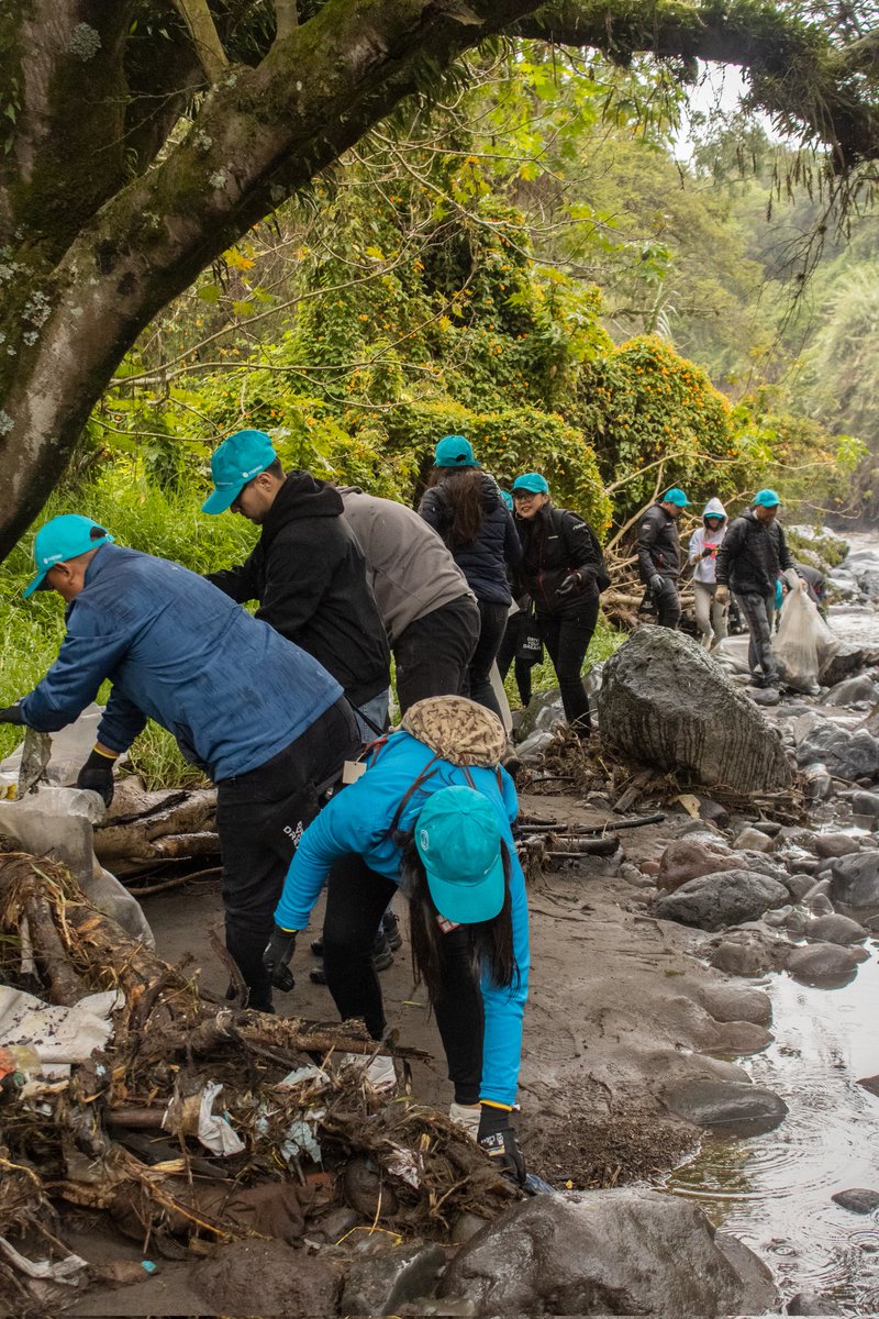 ichthion's tweet image. Realizamos una minga de limpieza en el Río San Pedro con @dongfeng_ecu by @MaresaCenter.

Su compromiso con la sostenibilidad refleja el impacto de las empresas con propósito.

Recibimos también a representantes de Dongfeng Motor Industry, quienes conocieron Galápagos Guardians.
