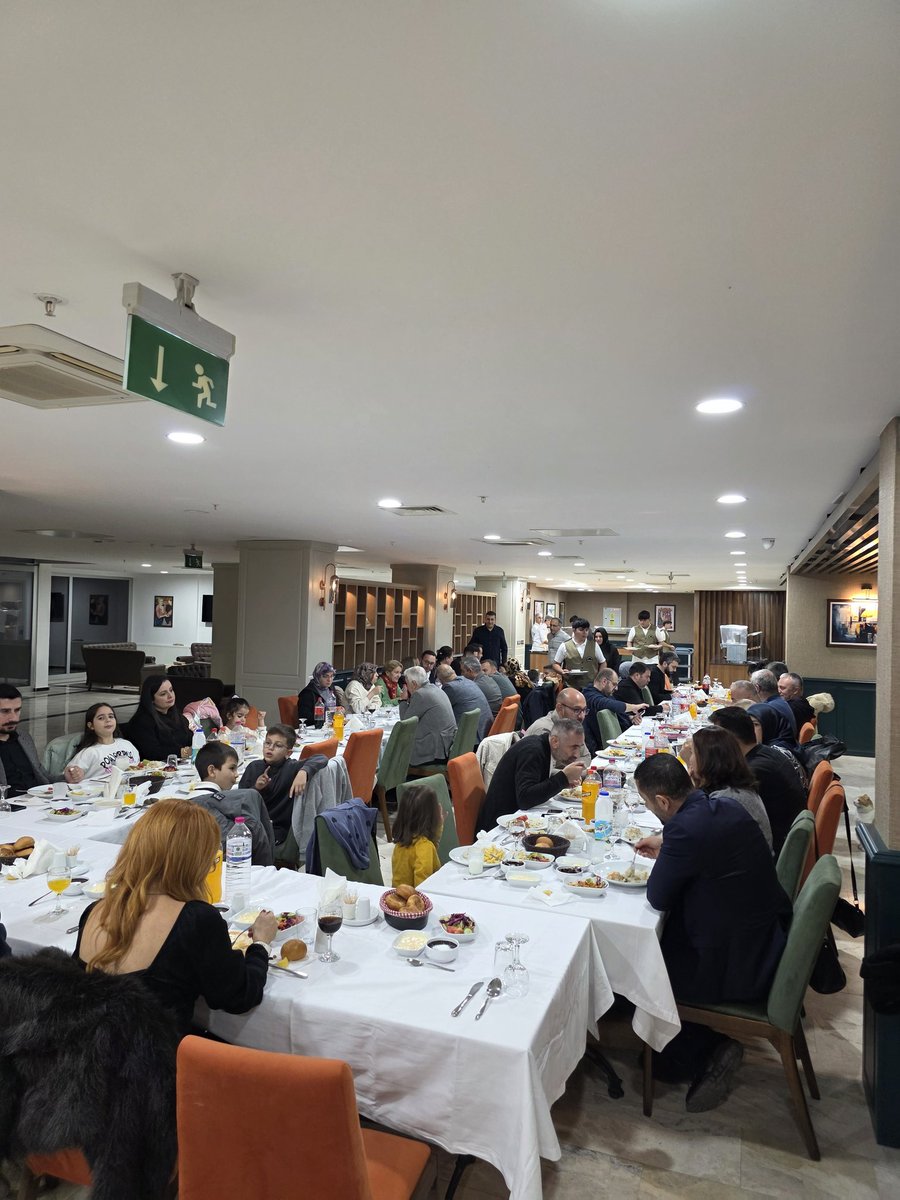 <a href="/TalipGeylan06/">Talip Geylan</a> 
<a href="/sdolgun01/">Selahattin Dolgun</a>