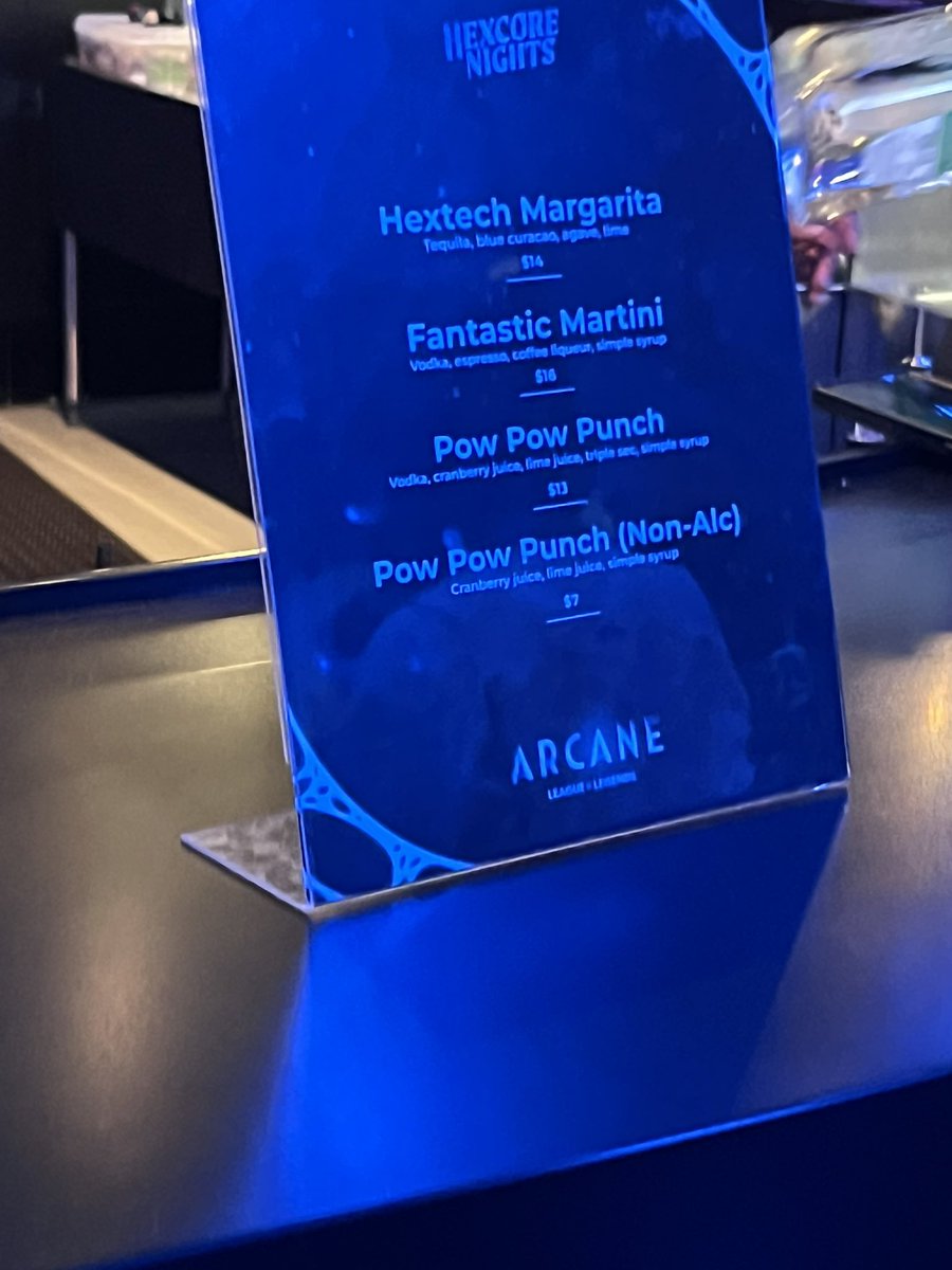 Anahi_KAR's tweet image. Also the drink menu :) #arcane #Hexcore