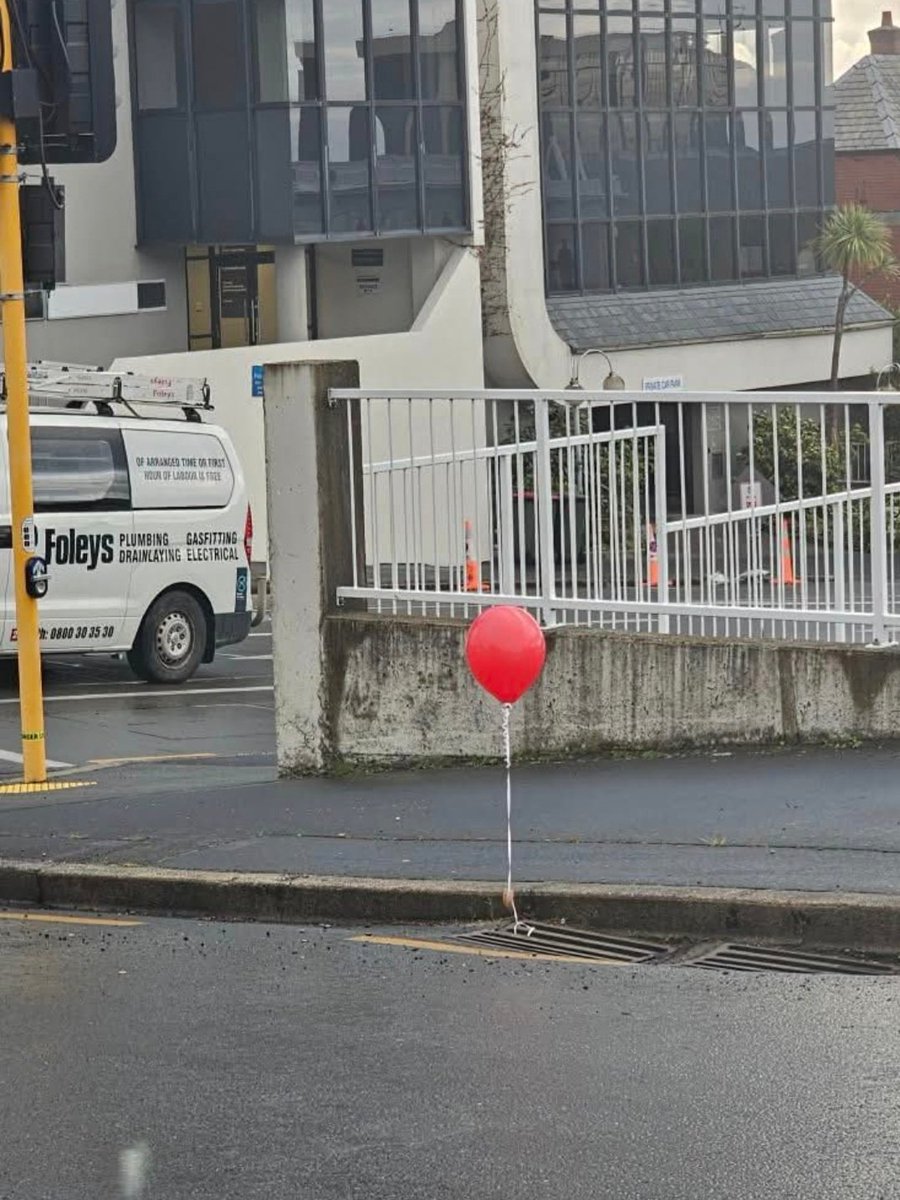 Ana Samways tweet media