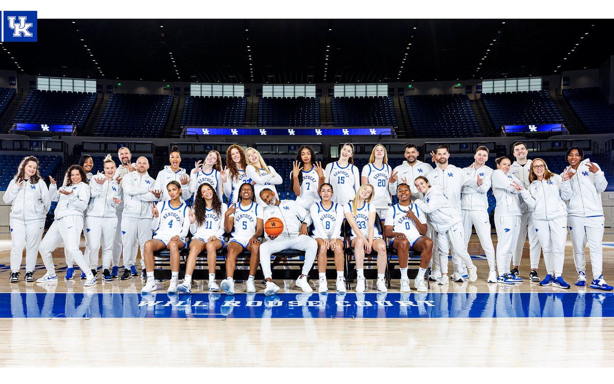 Your 2025-26 Cats play basketball on Monday!!! 😻👏