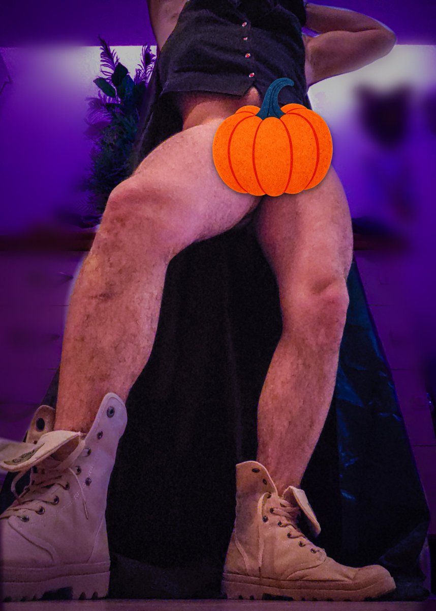 johroor's tweet photo. The spookiest or the sluttiest night of the year?
#halloween #of #nude #feet #master #muscle #nsfw https://t.co/idGqBQv3fK