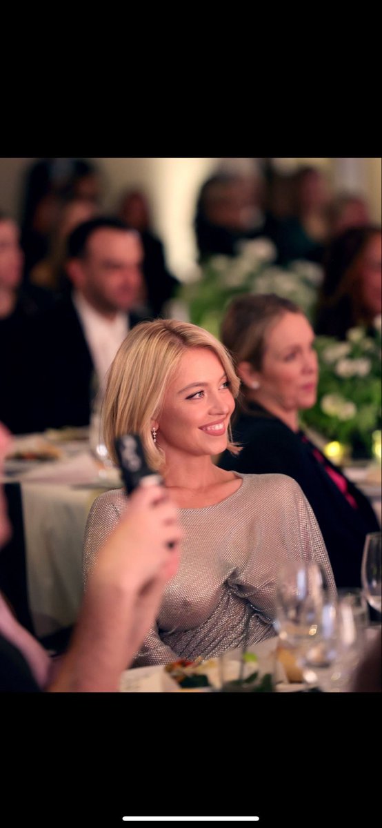 HashMonie's tweet image. If you look close, that guy in the back just bought the bitcoin dip