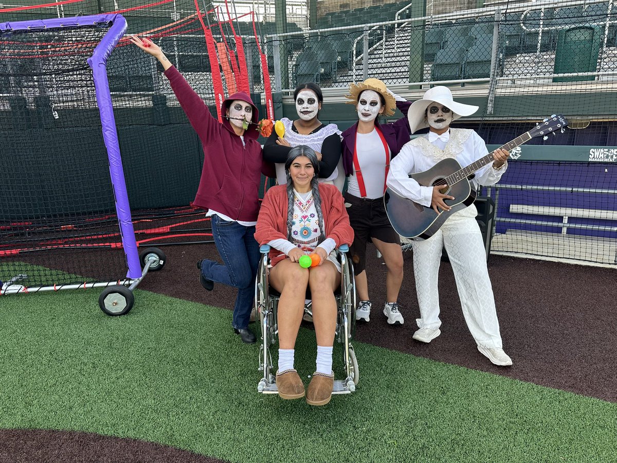 UE Softball tweet media