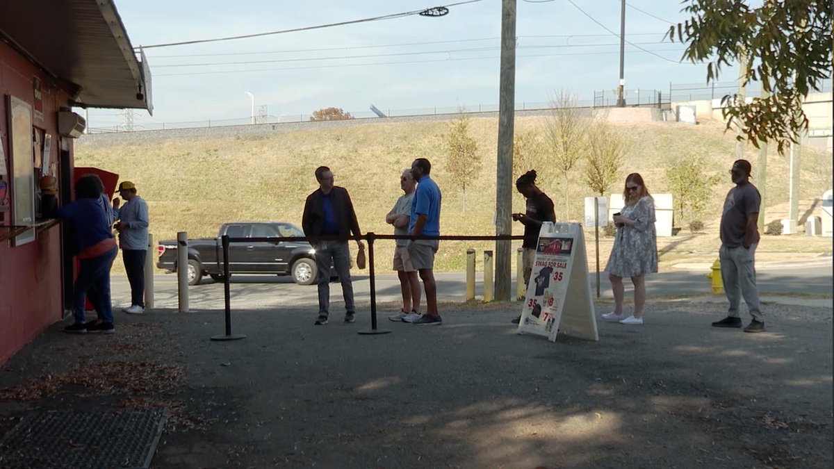 BROOKS TRIAL | Potential juror in restaurant murder trial says he personally knew family of Scott Brooks. <a href="/RobinKanady/">Robin Kanady</a> 

➡️tinyurl.com/ysnnk8yy