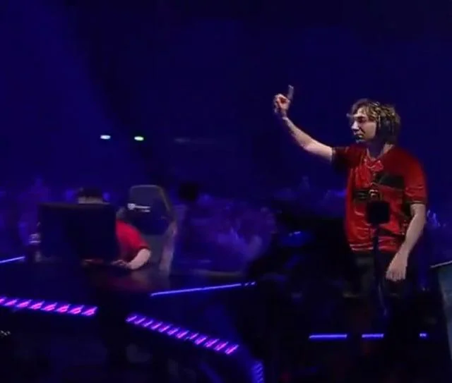 1johnqt's tweet image. 