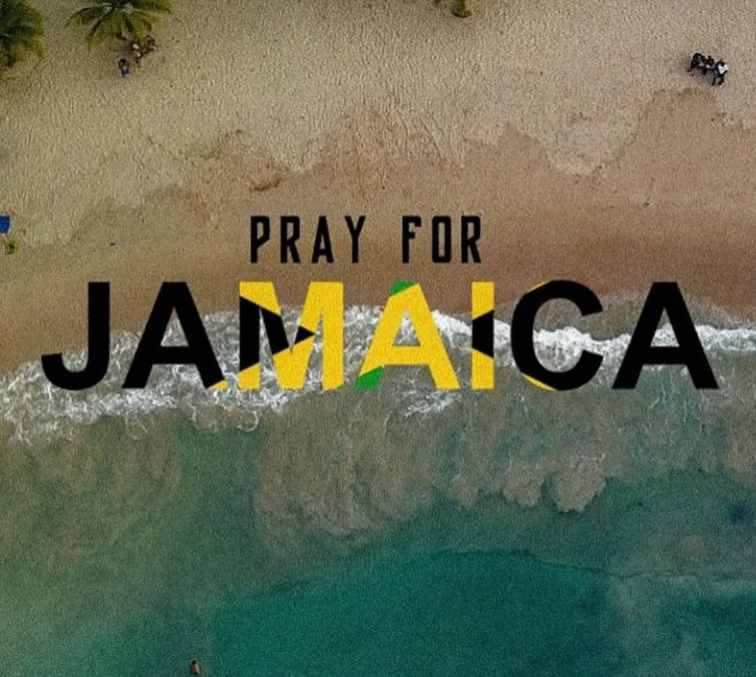 fluffymisskitty's tweet photo. 🇯🇲💚💛🖤 Pray for Jamaica 🙏🏽 Our island home has been hit hard by Storm Melissa, but together we rise! 🌧️🌴

You can make a difference by donating through the official recovery fund: 👉🏽 https://t.co/PGqCsMvGWD

#PrayForJamaica #SupportJamaica #JamaicaStrong #TogetherWeRise https://t.co/PIaq4XgnTP