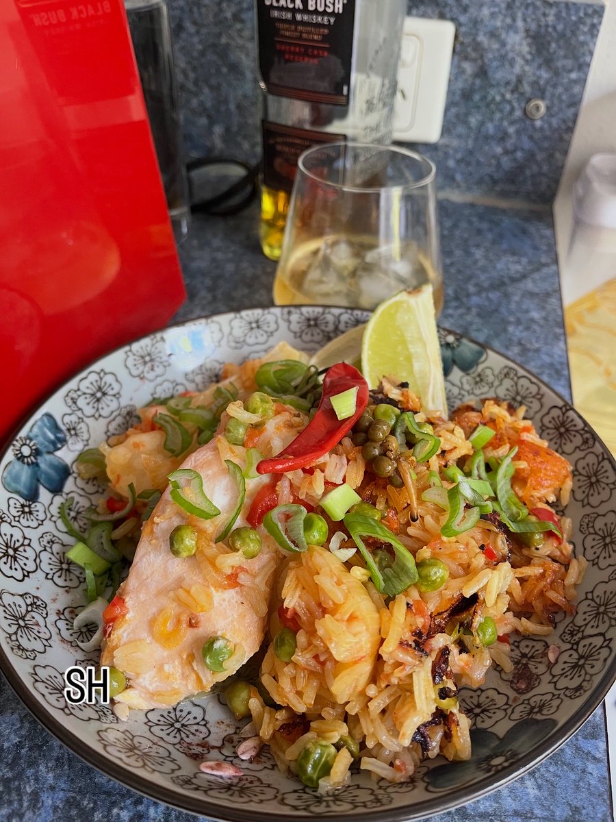 Agent99c's tweet image. Happy Friday one pot salmon red rice #friday #food #salmon #onepot #eatwell #foodies