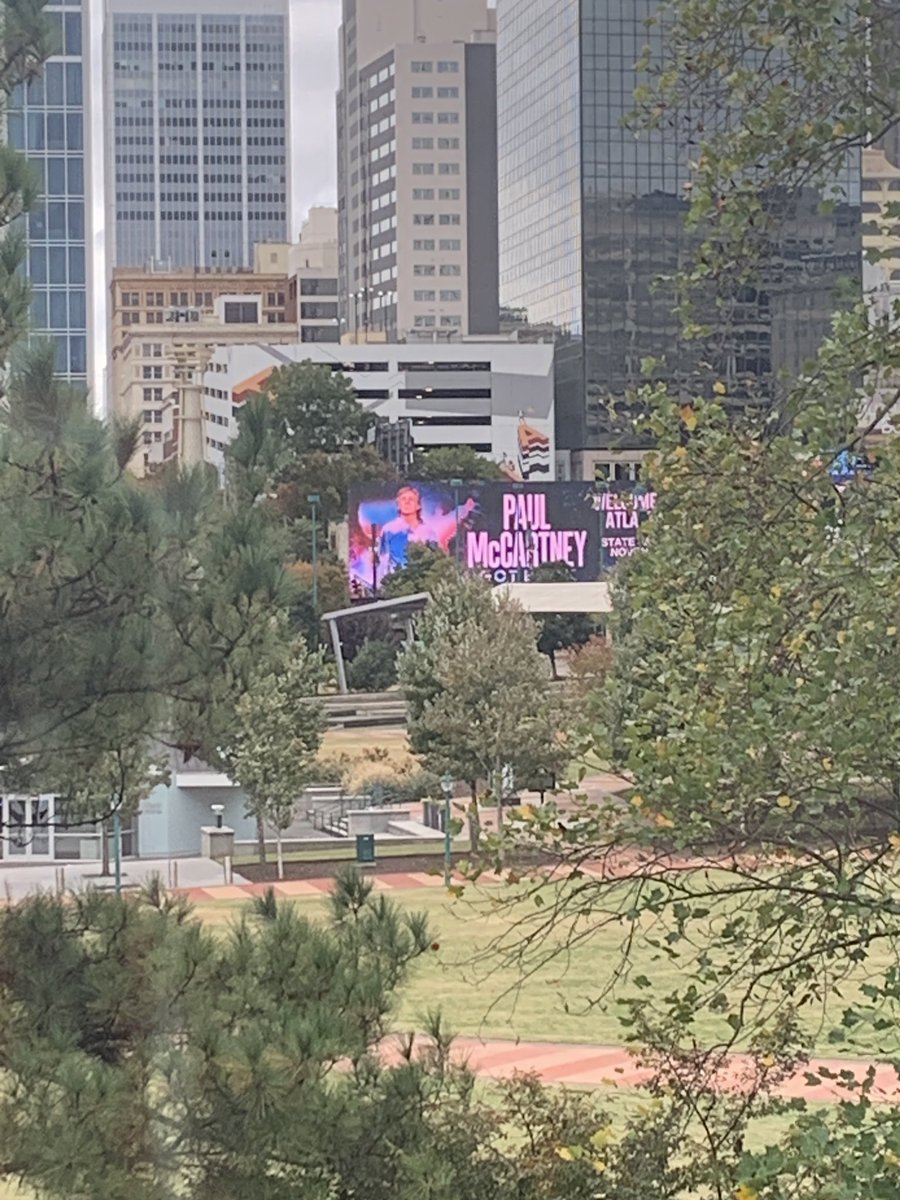 I wonder if <a href="/PaulMcCartney/">Paul McCartney</a> will come hangout during <a href="/DreamHackNA/">DreamHack North America</a>. I think he has other plans. Wish I had a ticket ! Seeing a Beatle live  is on my bucket list.