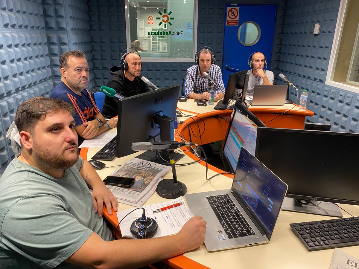 🔊 Seguimos viviendo otra emocionante noche copera🏆

🗣️ Con los comentarios en nuestro estudio de Dani Martín Alexandre, <a href="/samuelsonsilva/">Samuel Silva</a>, Juan Peña Varela y <a href="/JSM_Villalba/">JM Villalba</a>

🎙️ Con la dirección de <a href="/JesusMarquezz/">Jesús Márquez Pigner</a>

📻 <a href="/RAInformacion/">Radio Andalucía Información</a>
🌐 csur.red/RrEN50U9rfO
📱 App