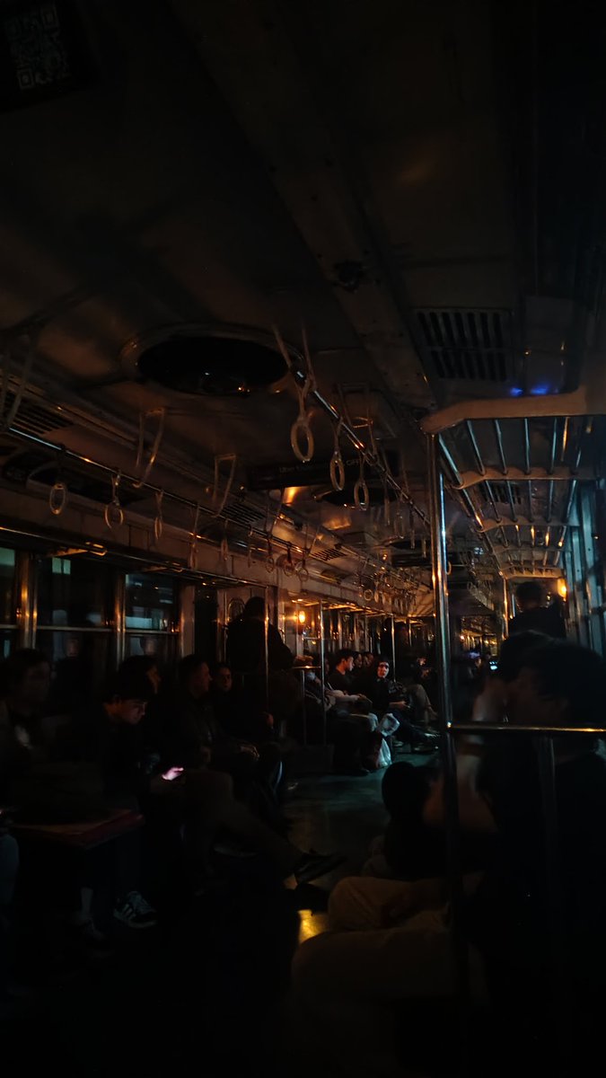 Se cortó la luz en el subte B. Accidentally liminal Argentina