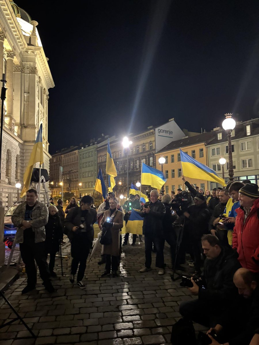 Petr Hlaváček tweet media