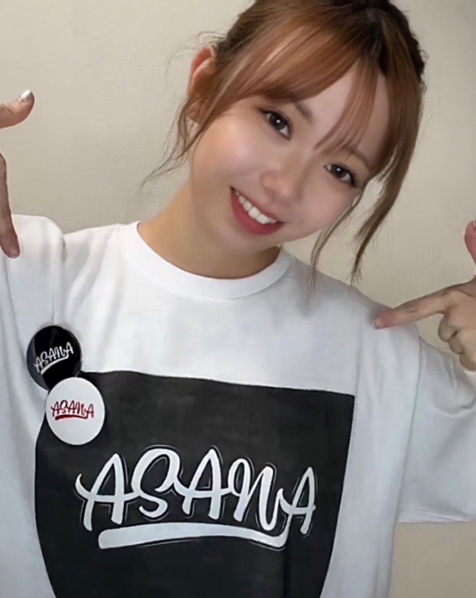 おはようー！！

〜Happy Halloween〜🎃
今週もお疲れ様でした😌

今夜21時〜TikTok Live見にきてね〜👀